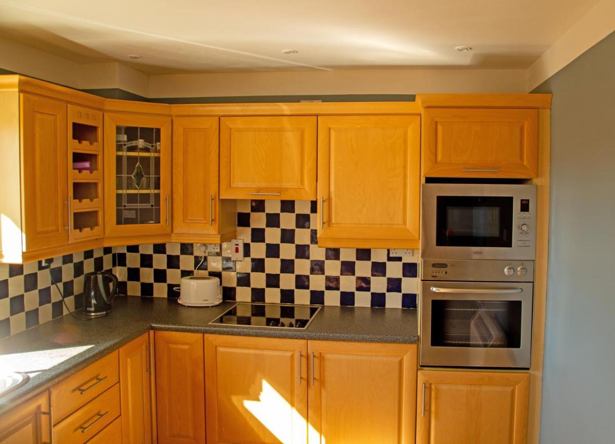Dingle Town Holiday Home By Trident Holiday Homes Eksteriør billede