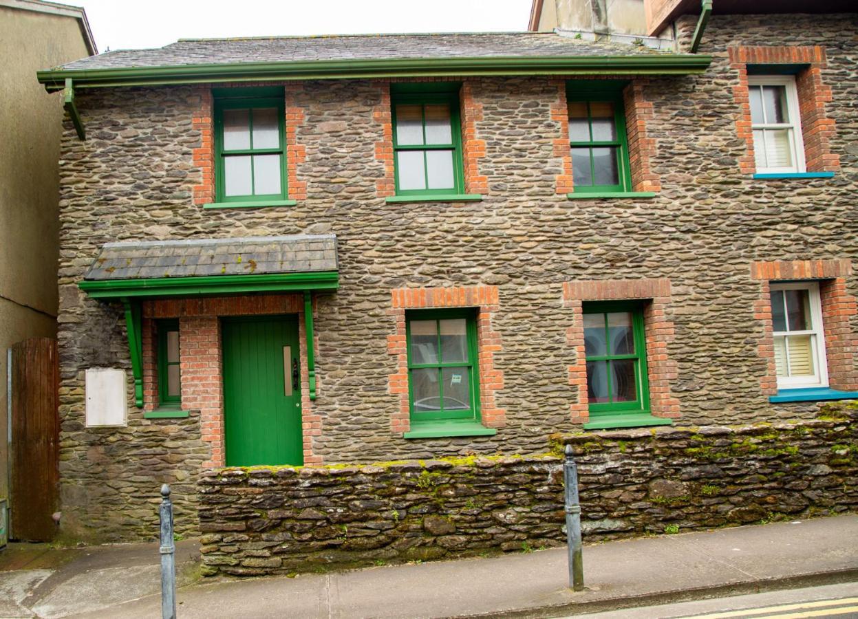 Dingle Town Holiday Home By Trident Holiday Homes Eksteriør billede