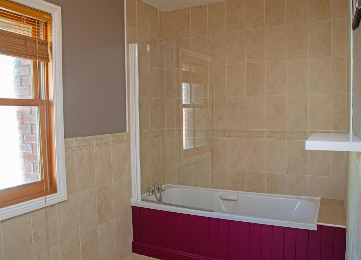 Dingle Town Holiday Home By Trident Holiday Homes Eksteriør billede